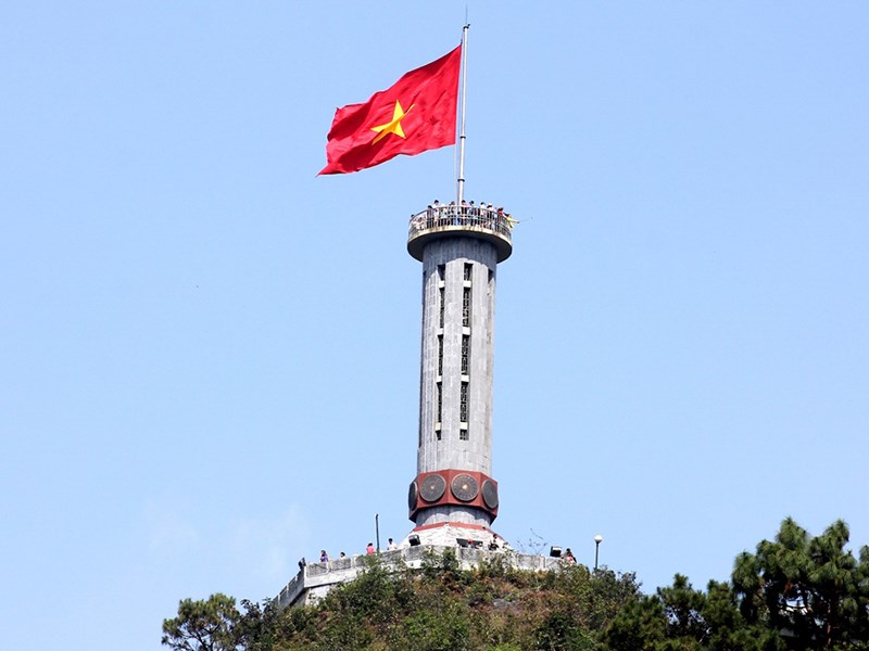 Cột cờ Lũng Cú thiêng liêng nơi địa đầu Tổ quốc Cột cờ Lũng Cú thiêng liêng nơi địa đầu Tổ quốc
