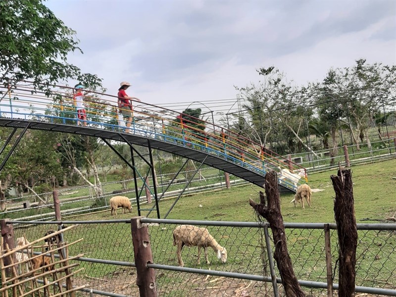 Khu du lịch sinh thái Green Noen (Nông Trang Xanh) Khu du lịch sinh thái Green Noen (Nông Trang Xanh)