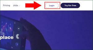 Nhấn vào Login để đăng nhập