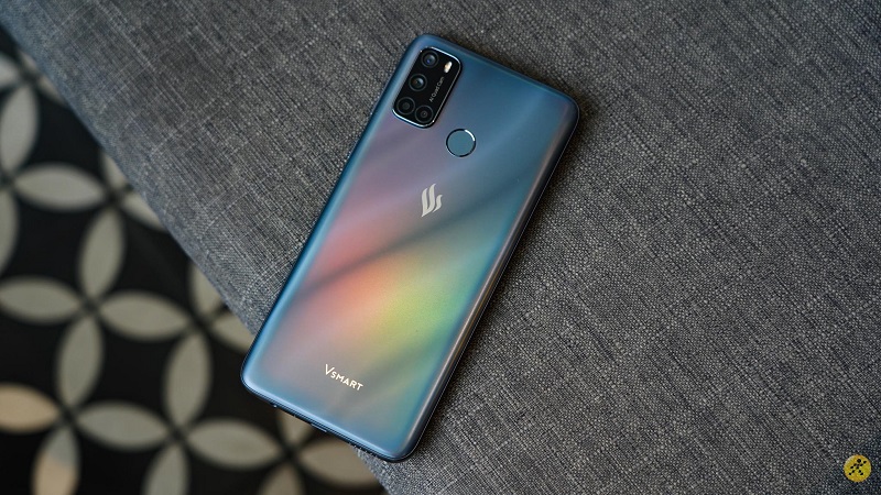 Vsmart Joy 4 cũng có thiết kế tương tự như các smartphone trước đó Vsmart Joy 4 cũng có thiết kế tương tự như các smartphone trước đó
