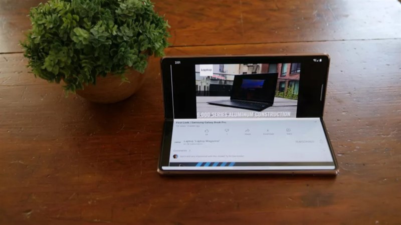 Galaxy Z Fold3 và Z Flip 3 Galaxy Z Fold3 và Z Flip 3