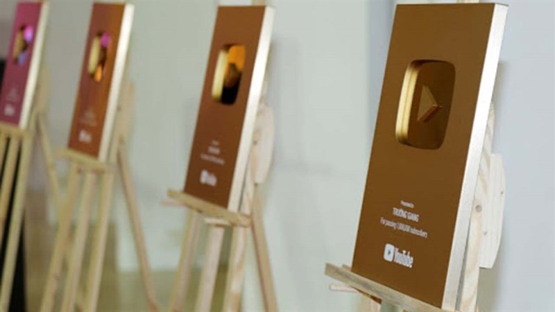 Có thể bạn chưa biết: Nút Bạc, Vàng, Kim cương, Ruby YouTube là gì? Có thể bạn chưa biết: Nút Bạc, Vàng, Kim cương, Ruby YouTube là gì?