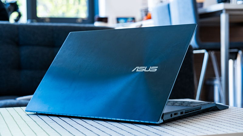 Bật đèn bàn phím trên laptop Asus