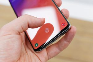 Cảm biến vân tay trên điện thoại Samsung