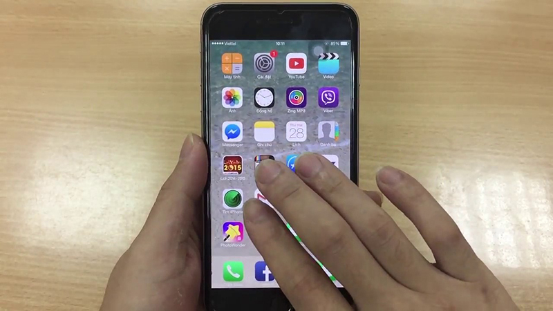 cach-kiem-tra-phan-biet-man-hinh-iphone-dung-hay-zin-don202 Kiểm tra cảm ứng màn hình bằng việc di chuyển biểu tượng ứng dụng