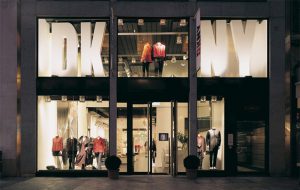 Một cửa hàng DKNY tại New York