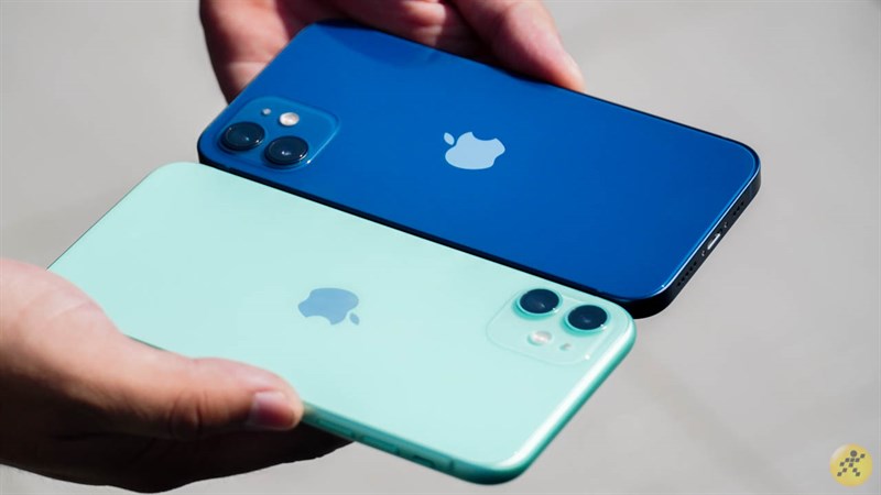 Những chiếc iPhone màu xanh dương, xanh bạc hà mang vẻ đẹp của đại dương to lớn, cỏ cây xanh tươi Những chiếc iPhone màu xanh dương, xanh bạc hà mang vẻ đẹp của đại dương to lớn, cỏ cây xanh tươi