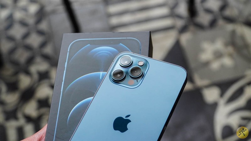 iPhone iPhone