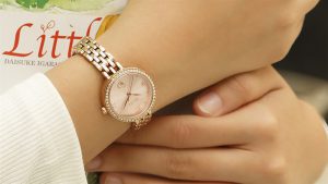 Giảm sốc đến 45%, giá đồng hồ Elio hiện đang quá hời để sắm về bạn ơi