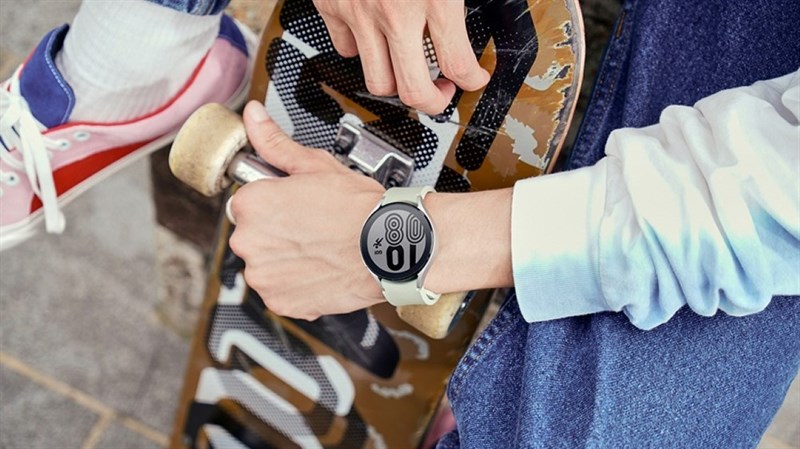 Galaxy Watch 4 hỗ trợ một trợ lý ảo và đó không phải của Google Galaxy Watch 4 hỗ trợ một trợ lý ảo và đó không phải của Google