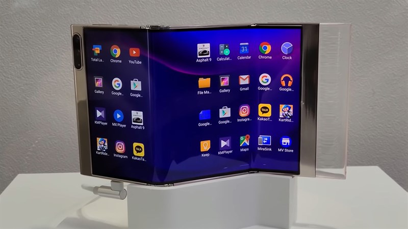 Samsung trưng bày điện thoại có thể gập đến 2 lần, màn hình mượt mà Samsung trưng bày điện thoại có thể gập đến 2 lần, màn hình mượt mà