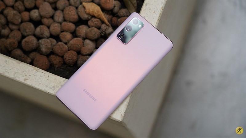 Samsung Galaxy S20 FE Samsung Galaxy S20 FE