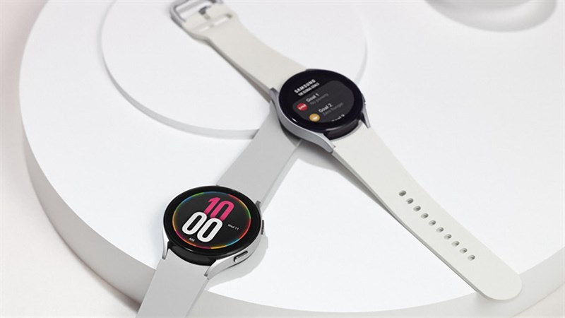 Thời gian sử dụng lâu và sạc không dây trên Galaxy Watch 4 series Thời gian sử dụng lâu và sạc không dây trên Galaxy Watch 4 series