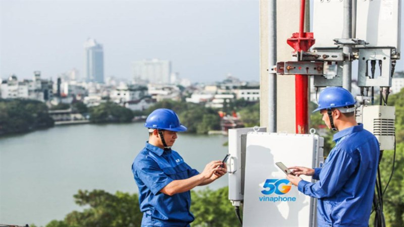 Nhà mạng công bố gói hỗ trợ 10.000 tỉ, cùng khách hàng chống dịch Nhà mạng công bố gói hỗ trợ 10.000 tỉ, cùng khách hàng chống dịch