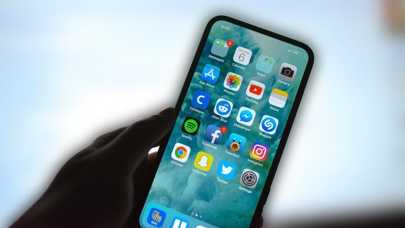 Camera selfie ẩn dưới màn hình có là xu thế trong năm 2021 khi các ‘ông lớn’ đã và sẽ áp dụng vào các smartphone của mình? Camera selfie ẩn dưới màn hình có là xu thế trong năm 2021 khi các ‘ông lớn’ đã và sẽ áp dụng vào các smartphone của mình?