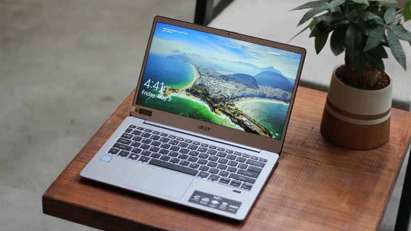 TOP 4 laptop có thiết kế mỏng nhẹ, hiệu năng cao dành cho người làm sáng tạo, được nhiều sự yêu thích tại TOP 4 laptop có thiết kế mỏng nhẹ, hiệu năng cao dành cho người làm sáng tạo, được nhiều sự yêu thích tại
