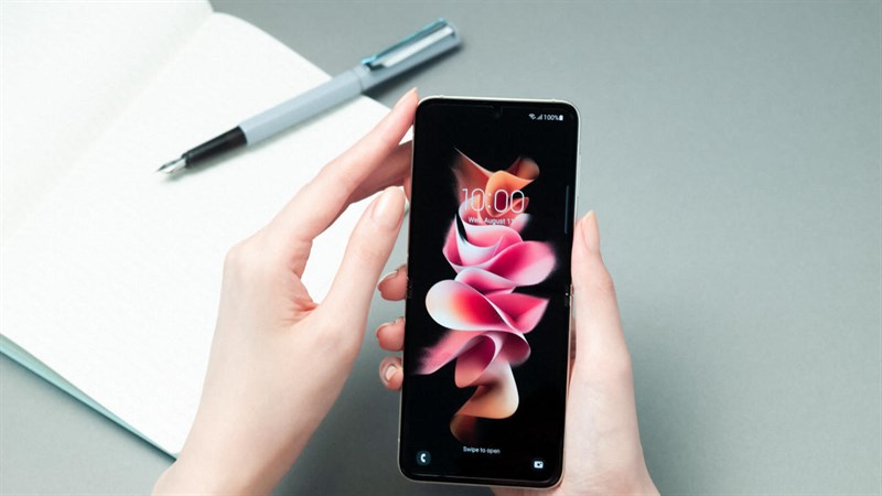 10 điều mà bạn không nên bỏ lỡ ở Galaxy Z Fold3 và Z Flip3, kiểu này phải gom lúa sắm ngay và luôn khi có hàng ở Việt Nam 10 điều mà bạn không nên bỏ lỡ ở Galaxy Z Fold3 và Z Flip3, kiểu này phải gom lúa sắm ngay và luôn khi có hàng ở Việt Nam