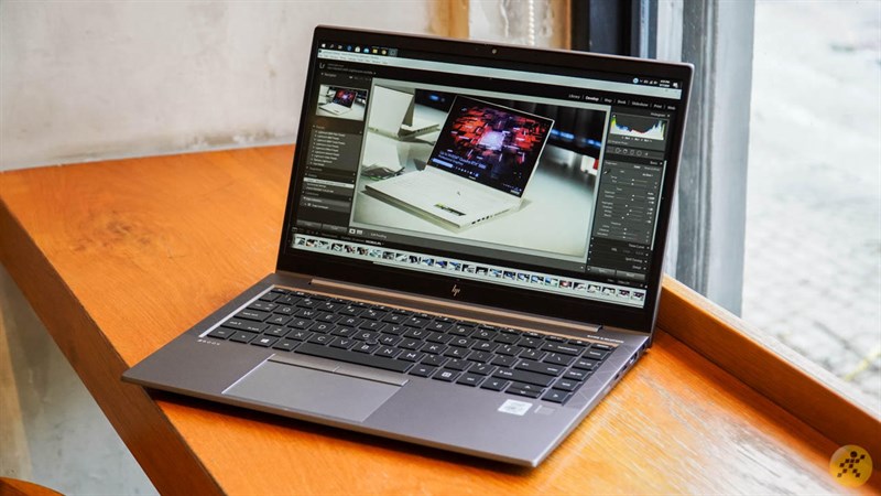 TOP 4 laptop có thiết kế mỏng nhẹ, hiệu năng cao dành cho người làm sáng tạo, được nhiều sự yêu thích tại TOP 4 laptop có thiết kế mỏng nhẹ, hiệu năng cao dành cho người làm sáng tạo, được nhiều sự yêu thích tại