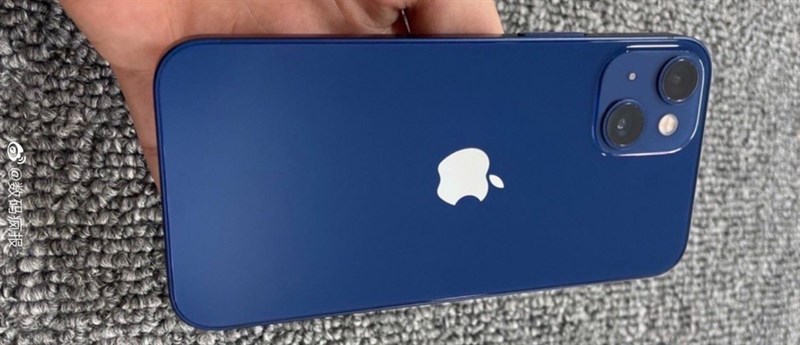 iPhone 13 mini với thiết kế nhỏ gọn iPhone 13 mini với thiết kế nhỏ gọn