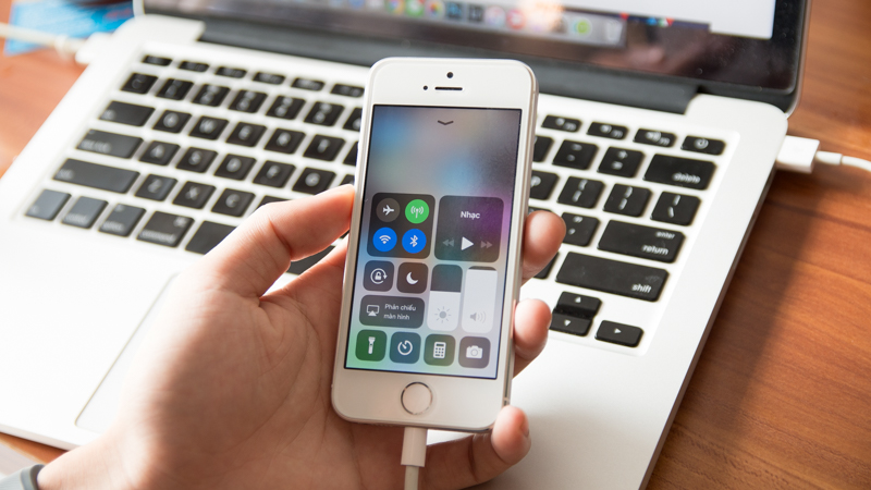 iphone5s-2_800x450_800x450 ios11