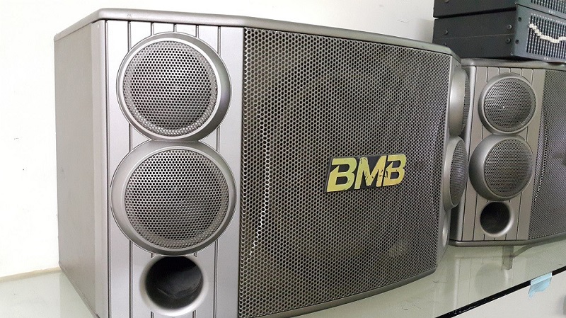 Nhà máy sản xuất loa BMB ở đâu?