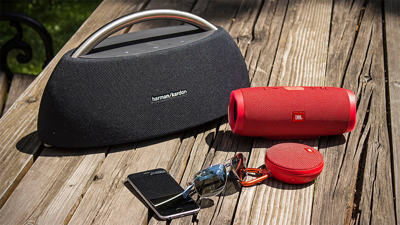 loa-harman-kardon-cua-nuoc-nao-co-tot-khong-nen-mua-hay2019-800x450-1 Nên chọn loa phù hợp với kích thước căn phòng