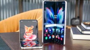 Nên mua Galaxy Z Fold3 hay Flip3?