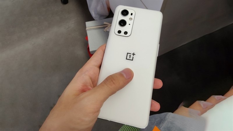 OnePlus 9 Pro màu Pure White OnePlus 9 Pro màu Pure White