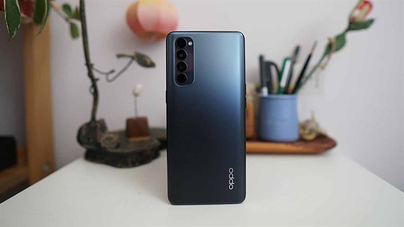 OPPO Reno4 Pro OPPO Reno4 Pro