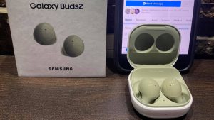 Mở hộp Galaxy Buds 2 màu trắng trước ngày ra mắt: Thời gian sử dụng lên tới 25 tiếng, chống ồn rất tốt và có 4 màu