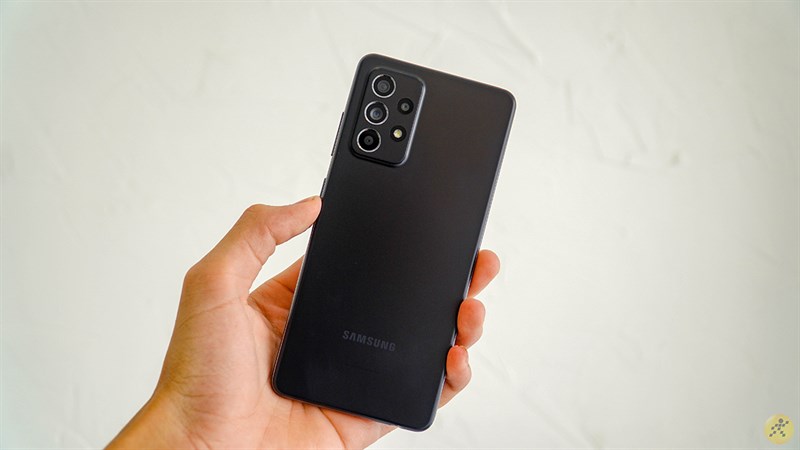 Có hơn 10 triệu thì nên mua Samsung Galaxy A52 5G hay OPPO Reno6 5G? Khi hai đối thủ xứng tầm cùng đặt trên một bàn cân Có hơn 10 triệu thì nên mua Samsung Galaxy A52 5G hay OPPO Reno6 5G? Khi hai đối thủ xứng tầm cùng đặt trên một bàn cân