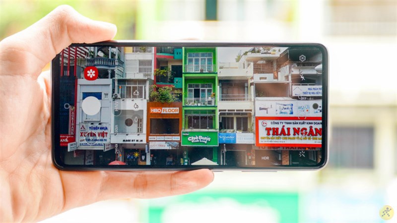 TOP smartphone cận cao cấp đáng mua nhất TOP smartphone cận cao cấp đáng mua nhất