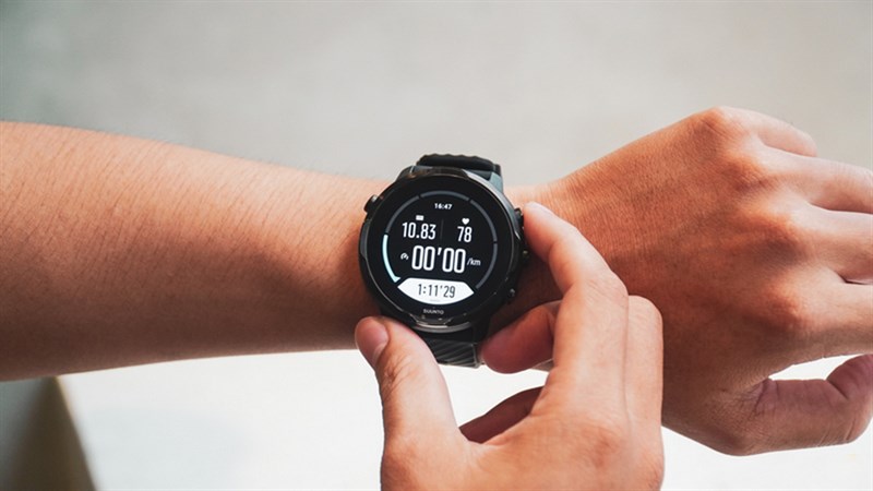 Đồng hồ thông minh Suunto 7 Đồng hồ thông minh Suunto 7