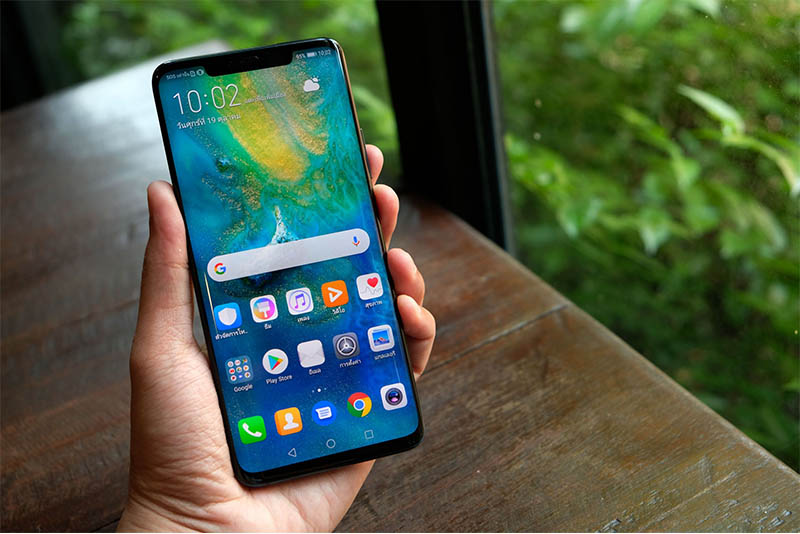 thuong-hieu-huawei-cua-nuoc-nao-co-tot-khong-co-nen-mua209-800x534-1 Người dùng sử dụng điện thoại Huawei