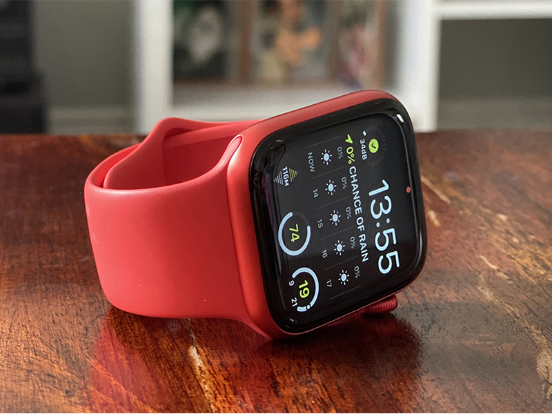 Hình ảnh thực tế đồng hồ Apple Watch S6 40mm viền nhôm dây cao su