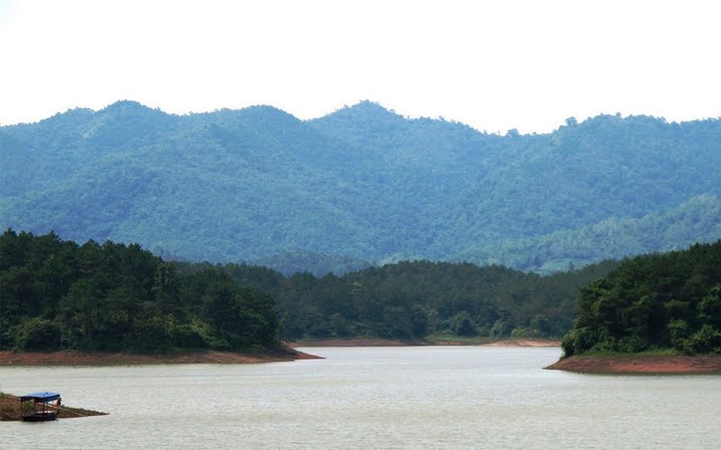 Hồ Khuôn Thần Hồ Khuôn Thần