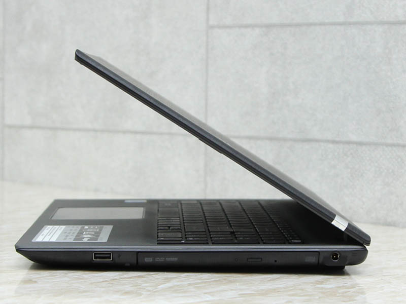 Cận cảnh laptop Asus X554LP