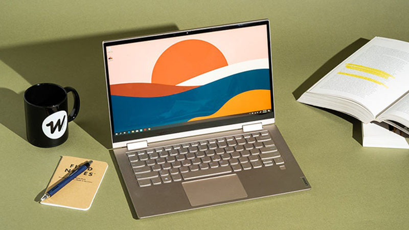 Học sinh cấp 2, cấp 3 nên sử dụng laptop