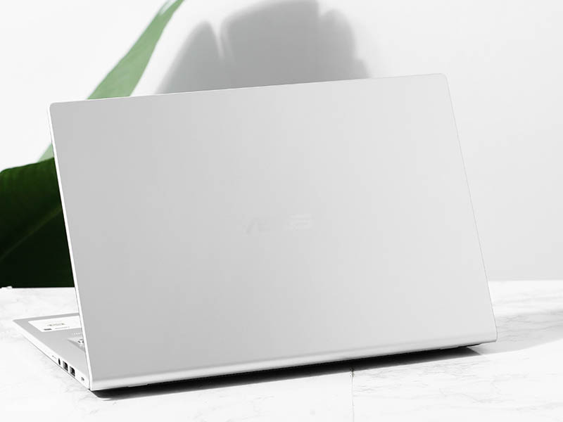 Thiết kế của Asus VivoBook X415EA i3