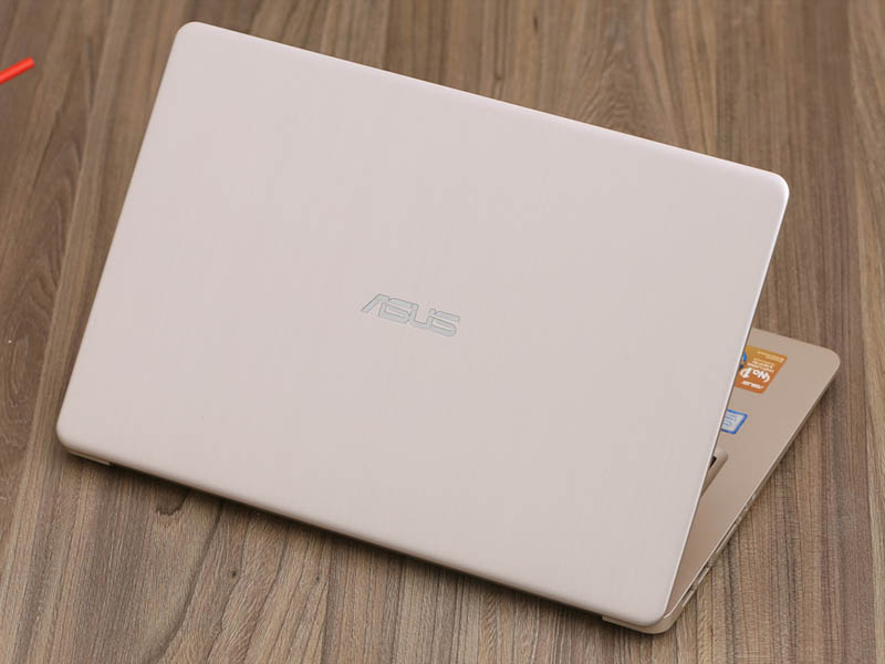 Thiết kế của Asus VivoBook S15 S510UQ i5