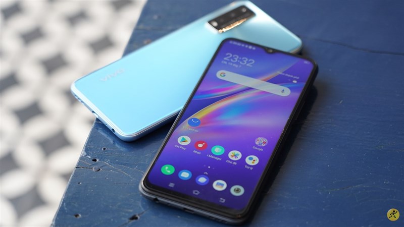 Dưới 5 triệu đã có điện thoại chip 'Rồng', gợi ý cho bạn vài mẫu smartphone sử dụng chip Snapdragon có trợ giá mùa dịch Dưới 5 triệu đã có điện thoại chip 'Rồng', gợi ý cho bạn vài mẫu smartphone sử dụng chip Snapdragon có trợ giá mùa dịch