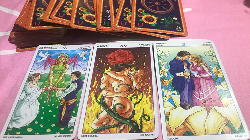 Ý nghĩa ngược của Knight of Swords về tình yêu