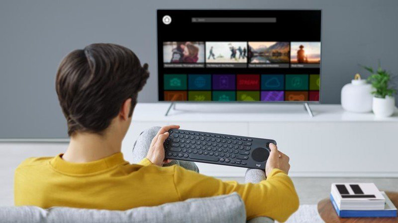cach-ket-noi-dien-thoai-voi-tivi-thong-qua-bluetooth-de-4-3 Trải nghiệm màn hình rộng và sắc nét hơn với bàn phím kết nối Smart TV
