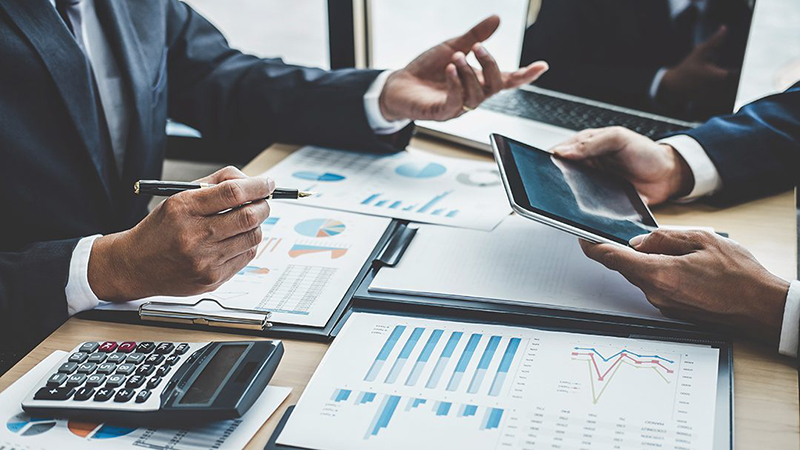 CFO là vị trí Giám đốc Tài chính, phụ trách mảng tài chính của doanh nghiệp