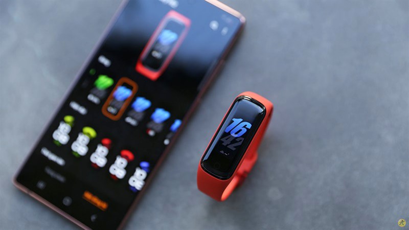 Samsung Galaxy Fit 2 Samsung Galaxy Fit 2