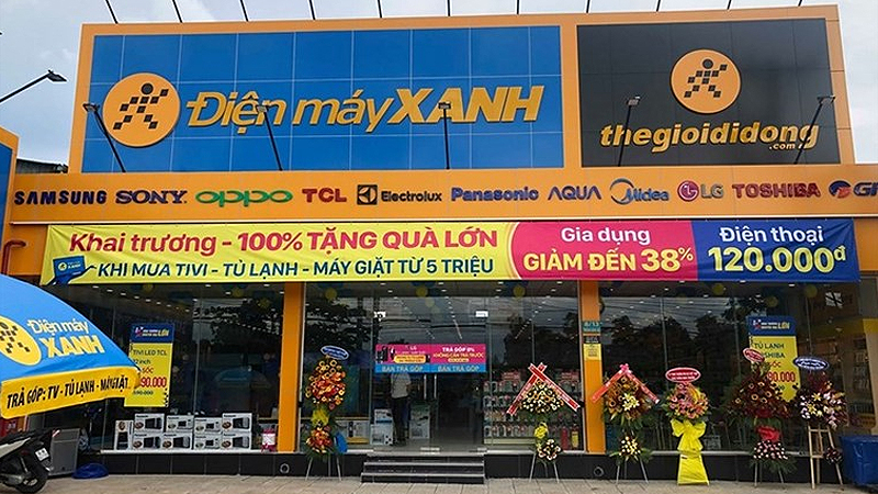 Ghé cửa hàng Mobell chính hãng,  hoặc Điện máy XANH để mua hàng