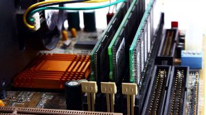 Bạn cần chọn RAM từ 8 GB trở lên