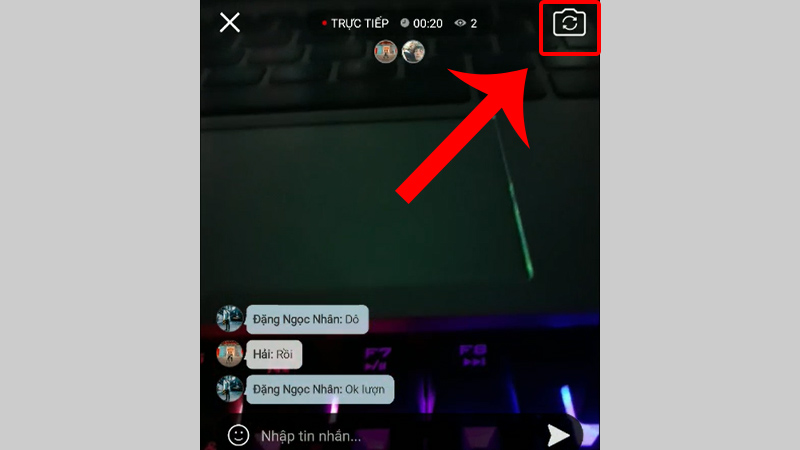 huong-dan-live-stream-tren-zalo-7-800x450-1 Nhấn vào biểu tượng máy ảnh có mũi tên xoay chiều để chuyển camera