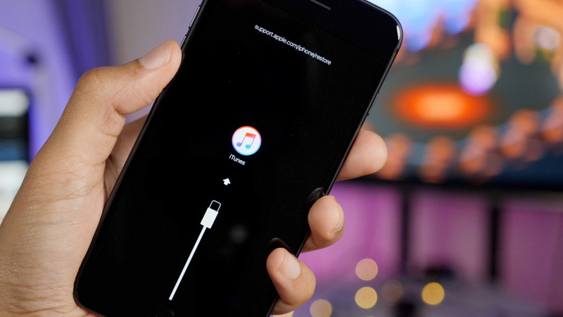 Restore dữ liệu iPhone sau khi bị rơi xuống nước