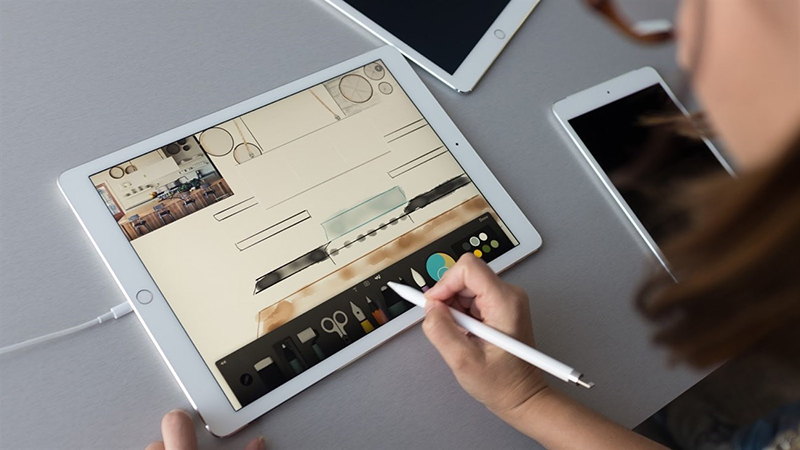 Chọn mua iPad 10,2”